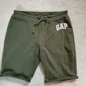 GAP olive green comfy shorts
